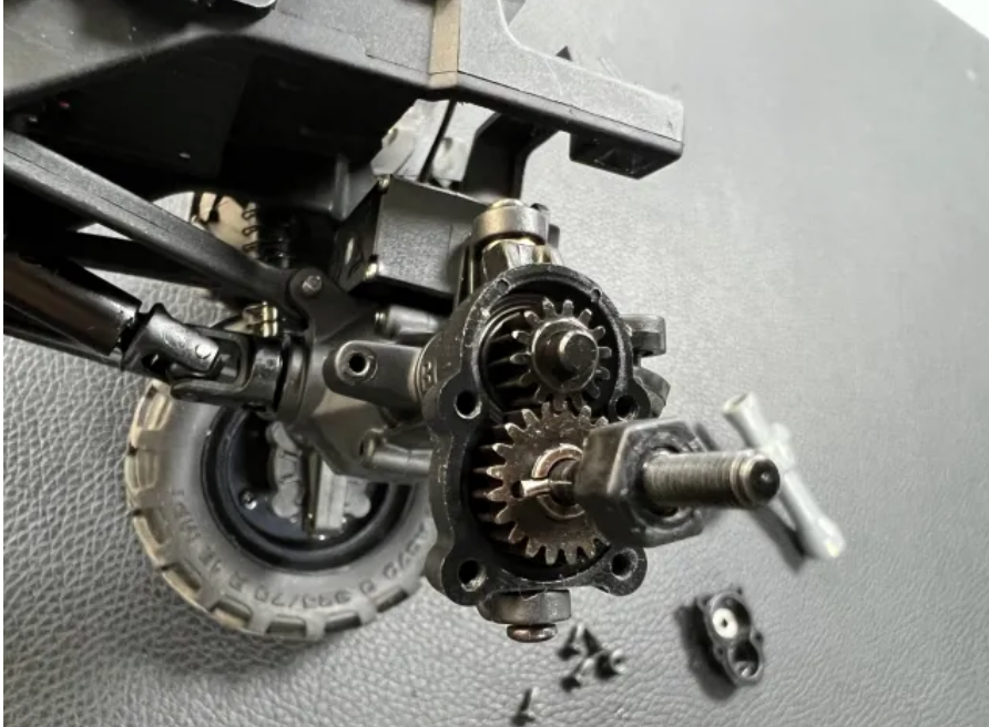 Preorder - TREAL FCX24 Portal Gears Harden Steel Metal Portal Drive Gears Set 14T/21T (8P) for 1/24 FMS FCX24